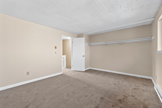 Building Photo - 325 N 29th Ave