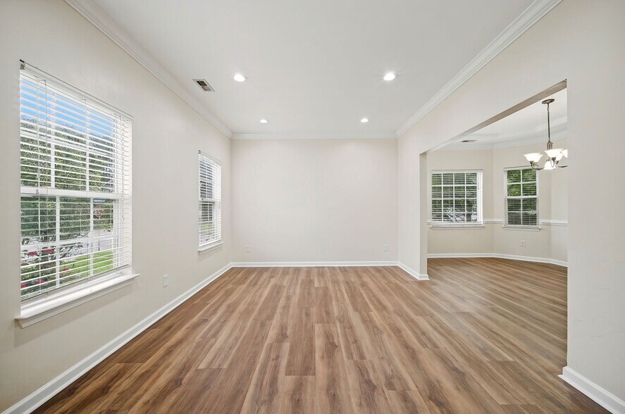 Building Photo - 3100 Merrimac Ct