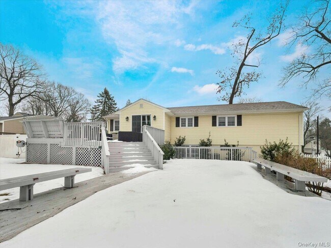 Building Photo - 5 Indian Dr