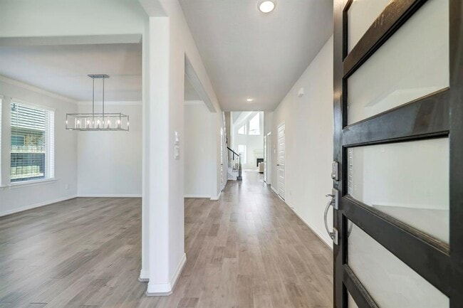 Building Photo - 8914 Milam Grove Dr