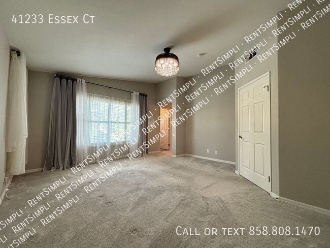 Building Photo - 41233 Essex Ct