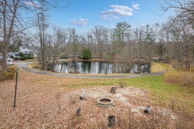 Building Photo - Beautiful 4 Bedroom 3.5 Bathroom Home On Quiet Tree-Lined Street In Millwood.