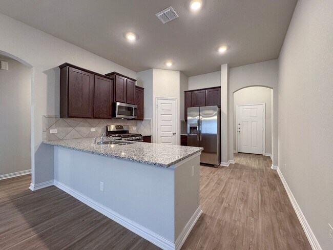 Building Photo - 9306