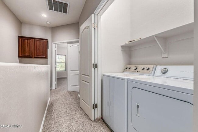 Building Photo - 3 BEDROOM CONDO IN MESA