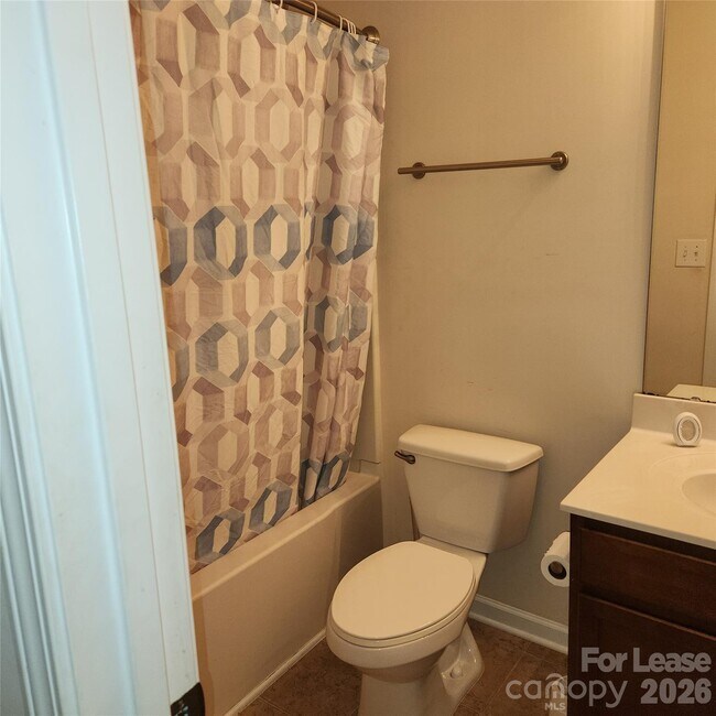 Building Photo - 1045 Willow Wind Dr
