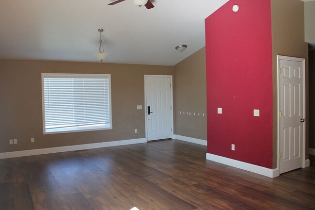 Building Photo - 1110 Ridgeview Trail