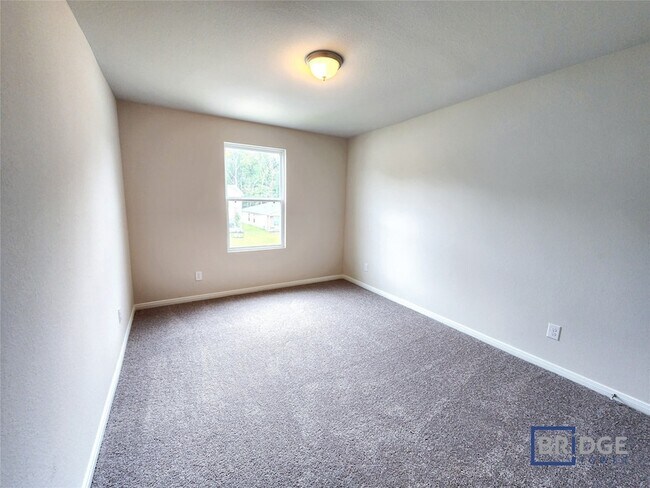 Building Photo - 10083 Cerritos dr