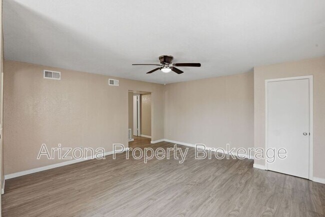 Building Photo - 607 W Rio Salado Pkwy