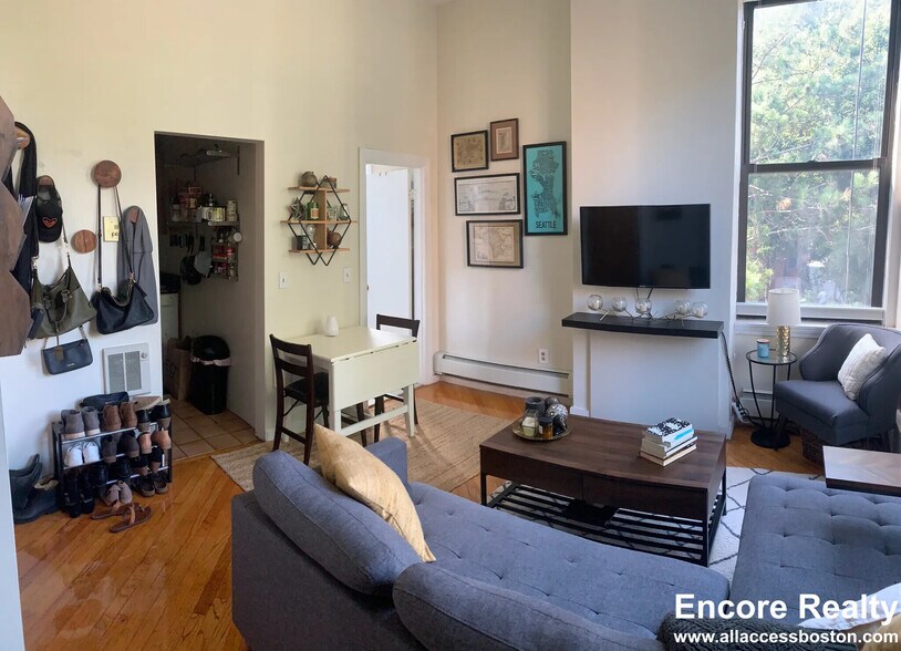 Building Photo - 423 Shawmut Ave