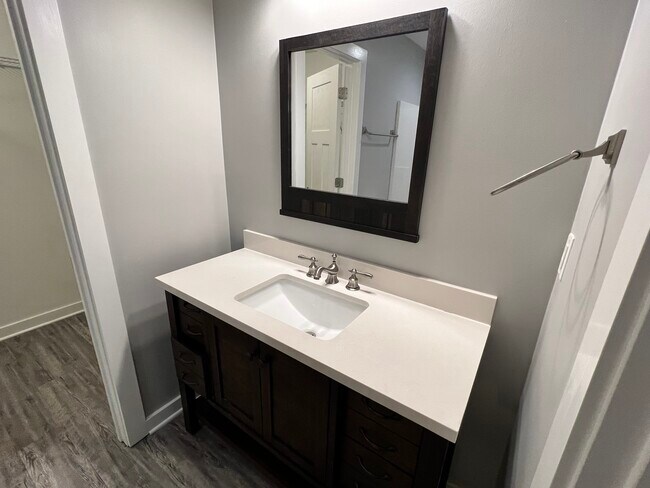 Building Photo - 900 5th Way