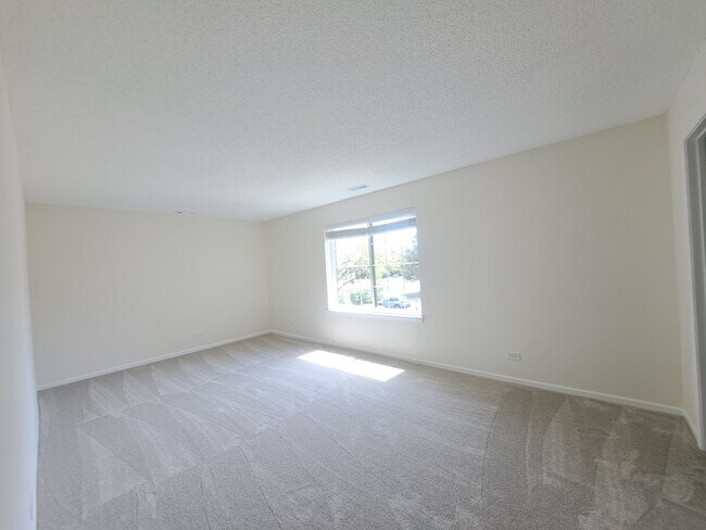 Building Photo - 520 Biesterfield Rd
