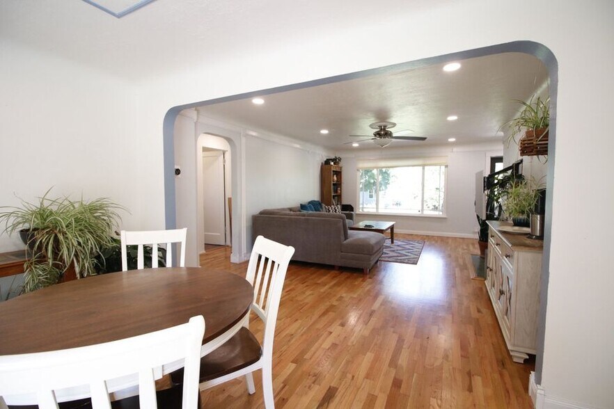 Building Photo - 3104 Barge St