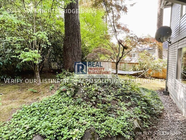 Building Photo - 6044 SW Knightsbridge Dr