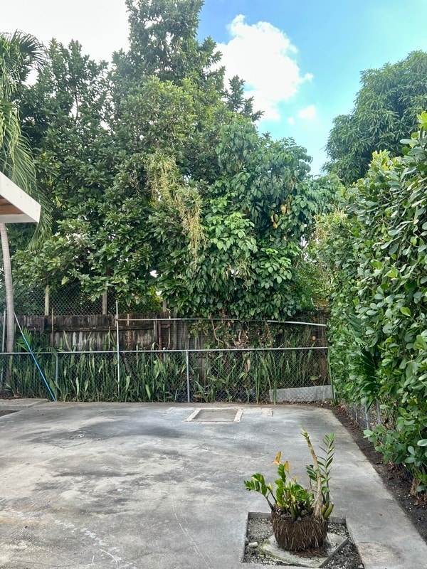 Building Photo - 485 NW 25th Ct