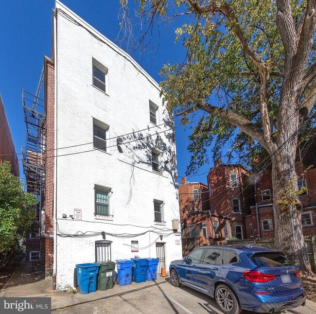 Building Photo - 1706 U St NW