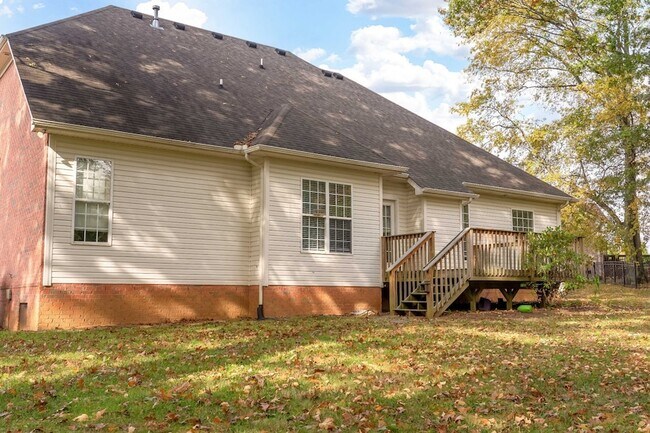 Building Photo - 107 Havenwood Ct