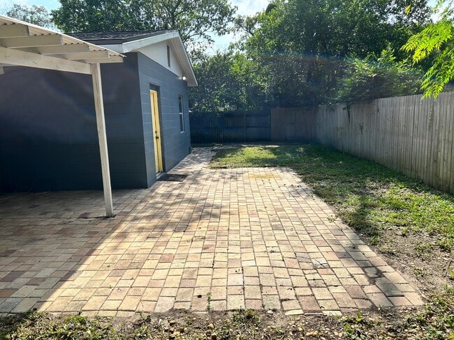 Backyard Patio - 4203 E Yukon St