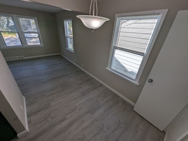 Building Photo - Sunroom Goals and Backyard Dreams - Sectio...