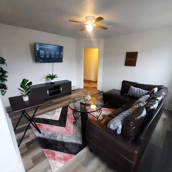 Building Photo - 754 Sullivant Ave