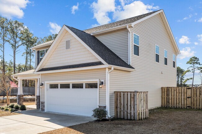 Building Photo - 3 Bedroom Home in Sneads Ferry