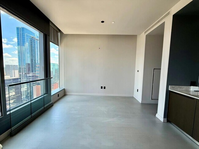 Building Photo - 210 Lavaca St