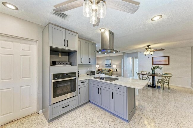 Building Photo - 6000 Bayou Grande Blvd NE
