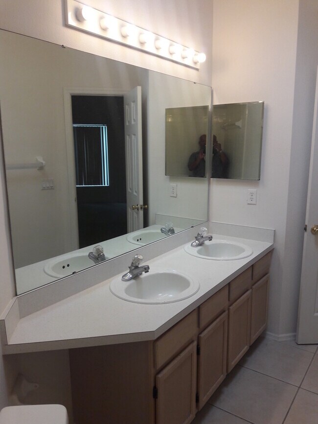 Building Photo - Coming Soon!!-3236 Brewster Dr Kissimmee FL 34743