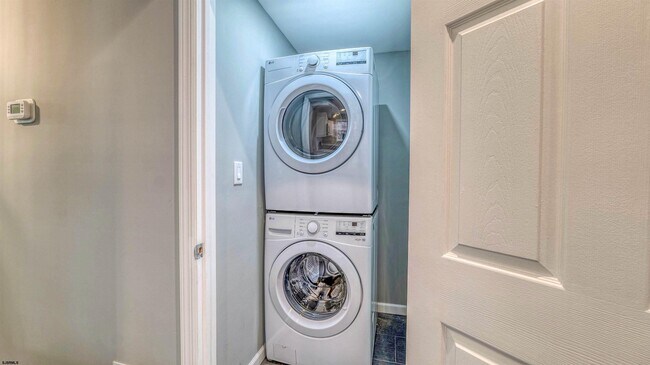 Building Photo - 103 N Harvard Ave