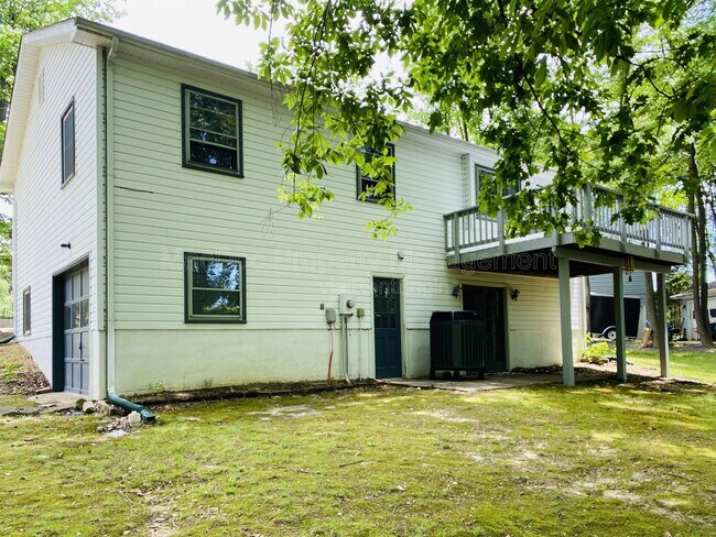 Building Photo - 12202 McClain St