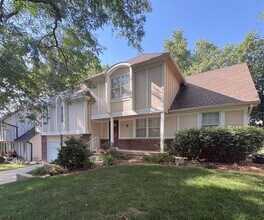 Building Photo - 11820 W 99th Terrace