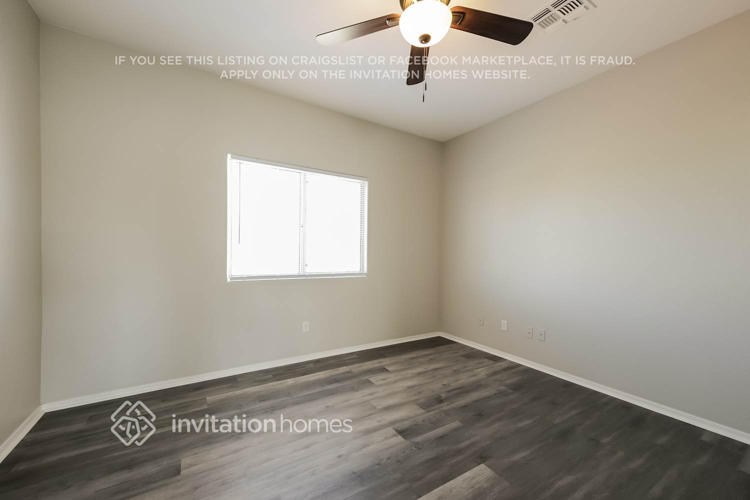 Building Photo - 5702 N 73rd Ln