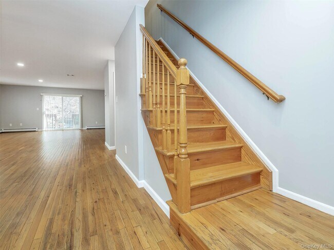 Building Photo - 78 B Ashwood Rd