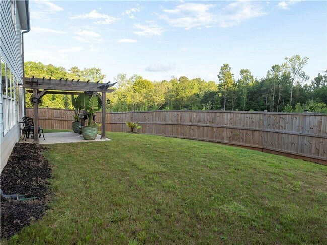 Building Photo - 6960 Newcastle Ct