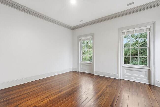 Building Photo - 124 E Mc Donough St
