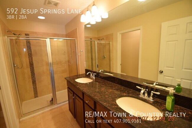 Building Photo - 592 Jesup Springs Ln