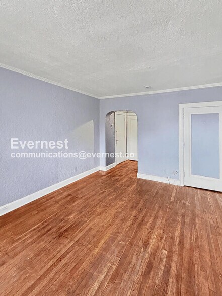 Building Photo - 4203 Cortland St