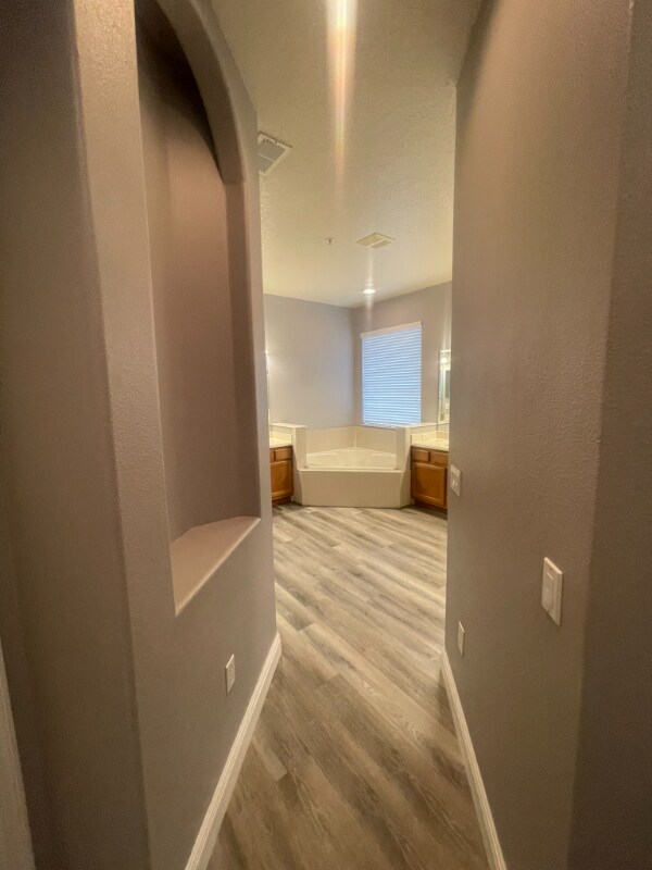Building Photo - 1812 Crown Hill Blvd