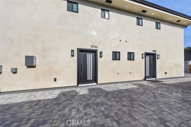 Building Photo - 12943 W Kilikia Dr