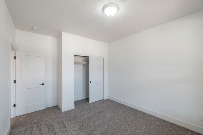 Building Photo - OWN966