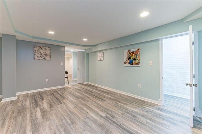 Building Photo - 3873 Princess Ct