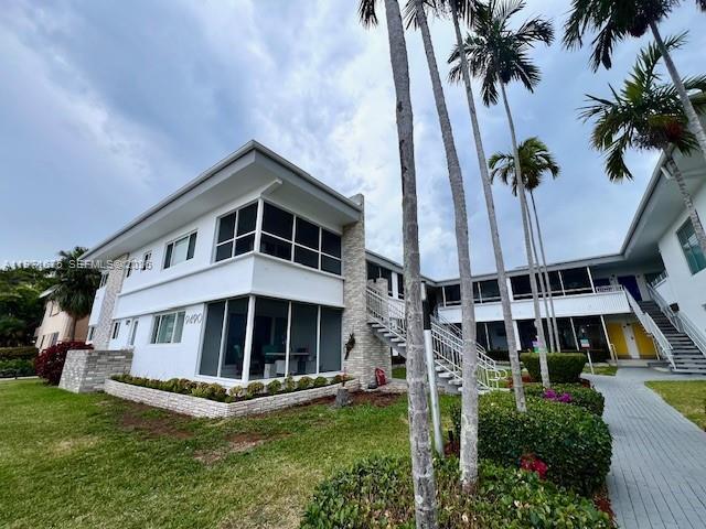 Building Photo - 9490 E Bay Harbor Dr