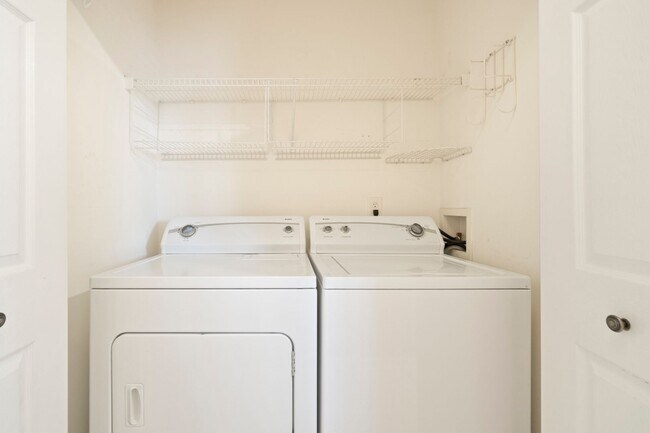 Building Photo - Located in Highland Creek