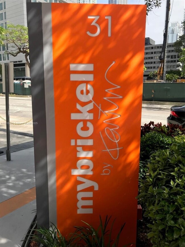 Building Photo - 31 SE 6th St