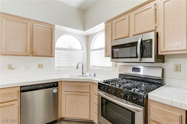 Building Photo - 2251 Wigwam Pkwy