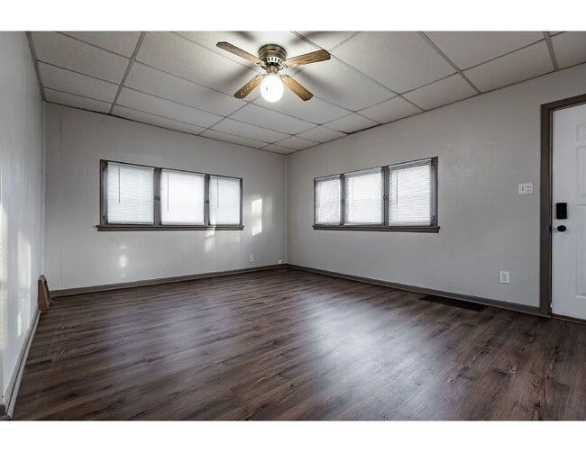 Building Photo - 3BR home in the heart of Northside La Crosse!