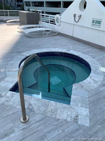 Building Photo - 1402 Brickell Bay Dr