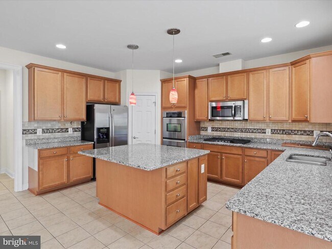 Building Photo - 43527 Loudoun Barn Way