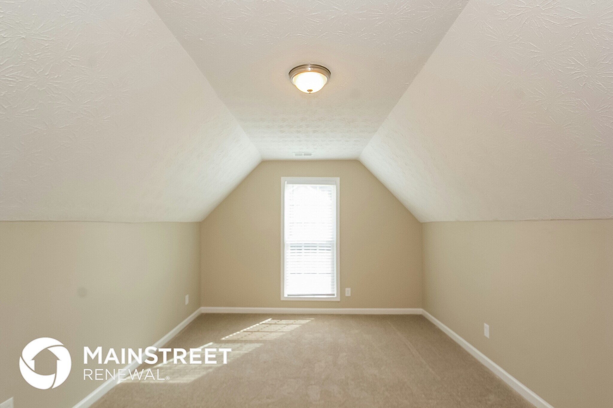 Building Photo - 1628 Marceau Dr