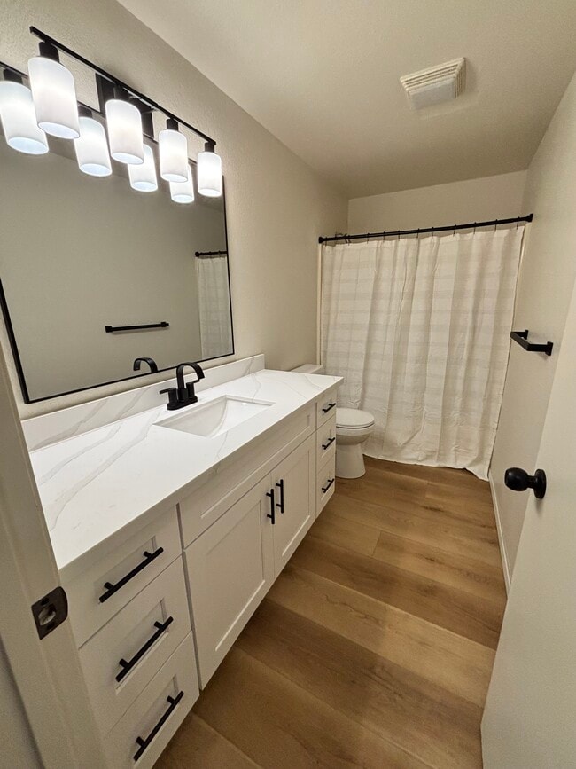 Building Photo - Wetmore Apartments
