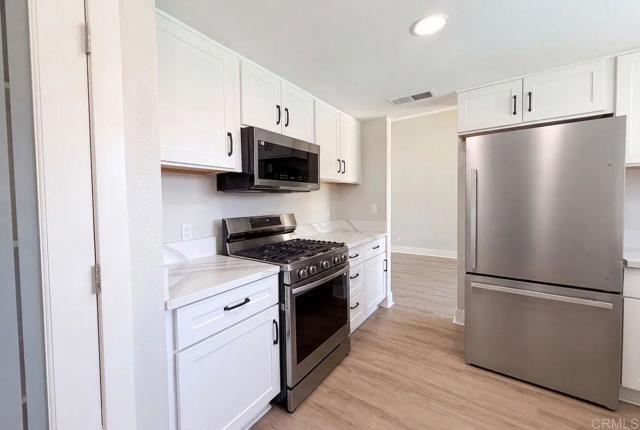 Building Photo - 6005 La Castana Way
